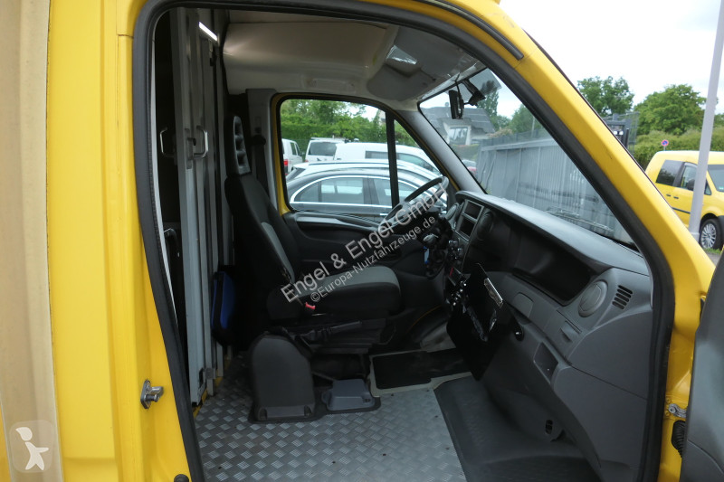 Iveco Daily 35 S11 C30C AUTOMATIK KAMERA Regale...