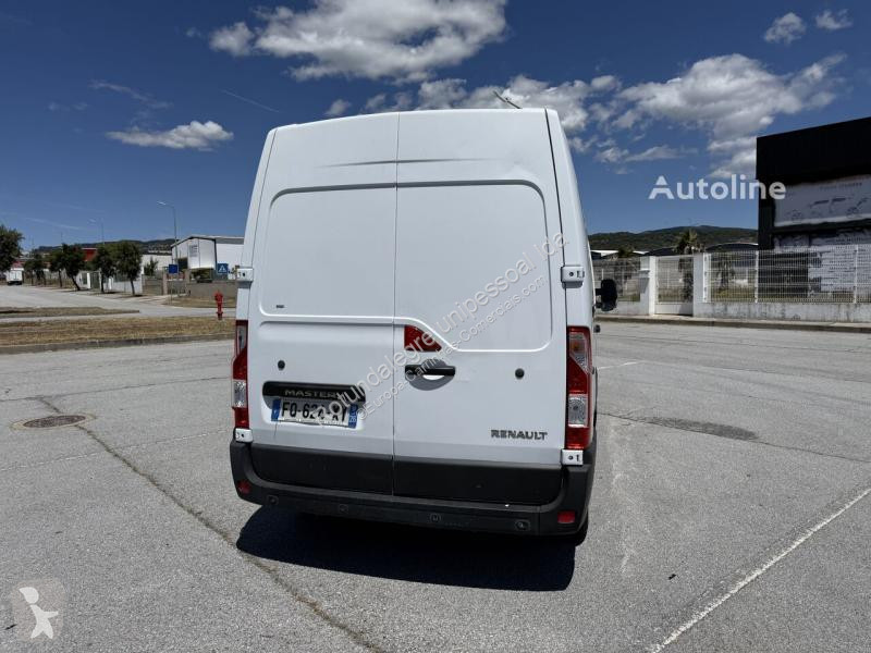 عربة نفعية Renault 135