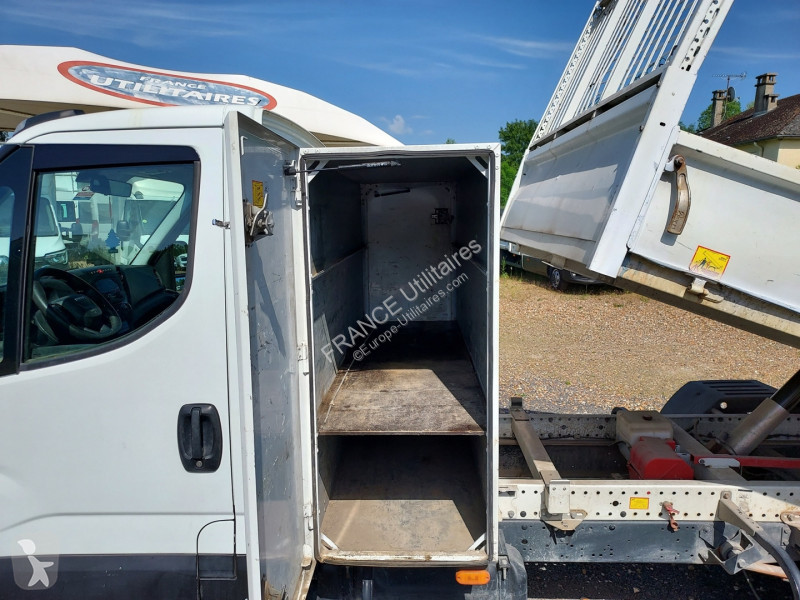 Véhicule utilitaire Iveco DAILY BENNE ACIER JPM...
