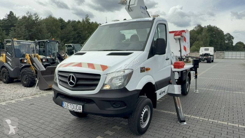 Autoutilitară Mercedes