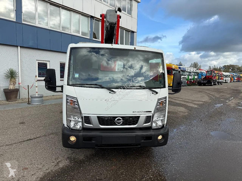 Samochód dostawczy Nissan 35.12 + PALFINGER 20...