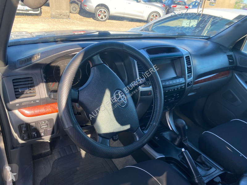 Samochód dostawczy Toyota 3.0T D4D 173 Eden...