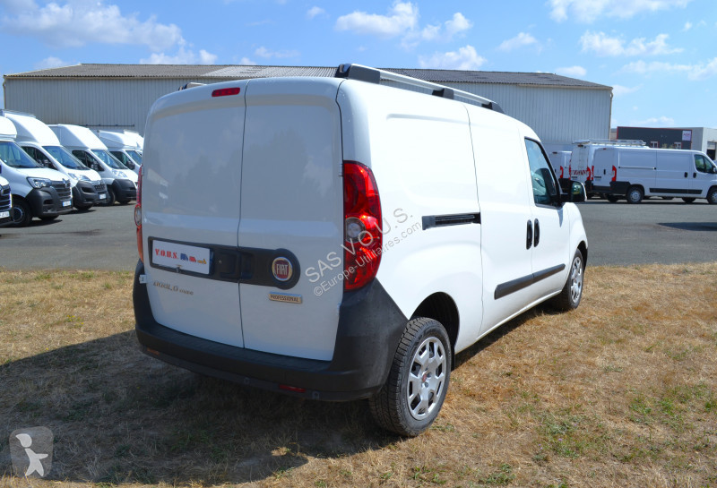 Véhicule utilitaire Fiat FIAT DOBLO CARGO MAXI...