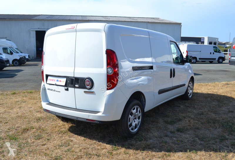 Véhicule utilitaire Fiat FIAT DOBLO CARGO MAXI...