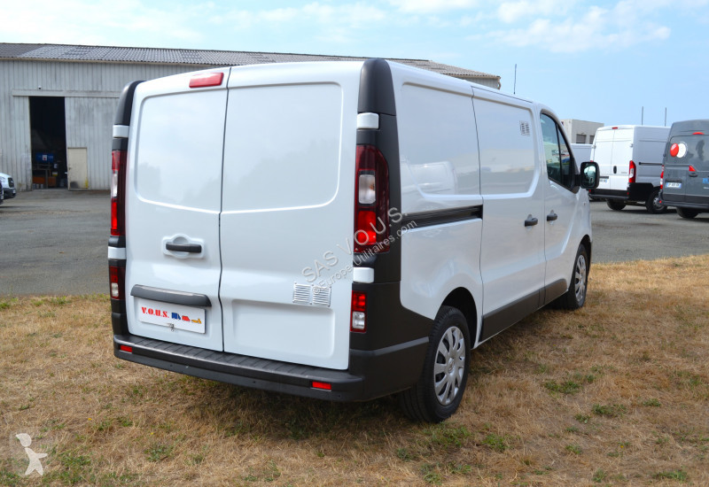 Furgoneta Renault RENAULT TRAFIC III FG L1H1...