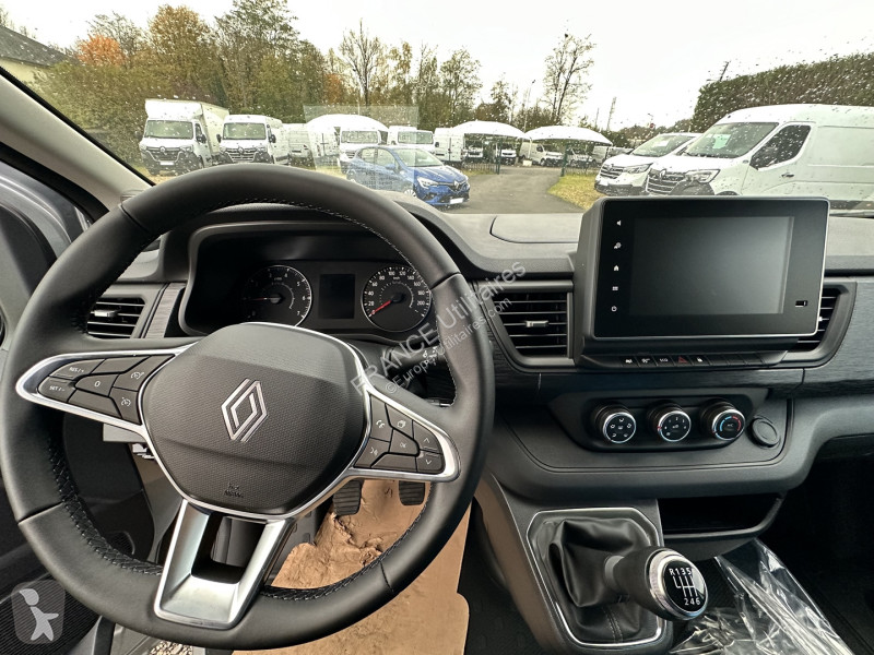 Furgoneta Renault TRAFIC III FG + PLANCHER L2H1...