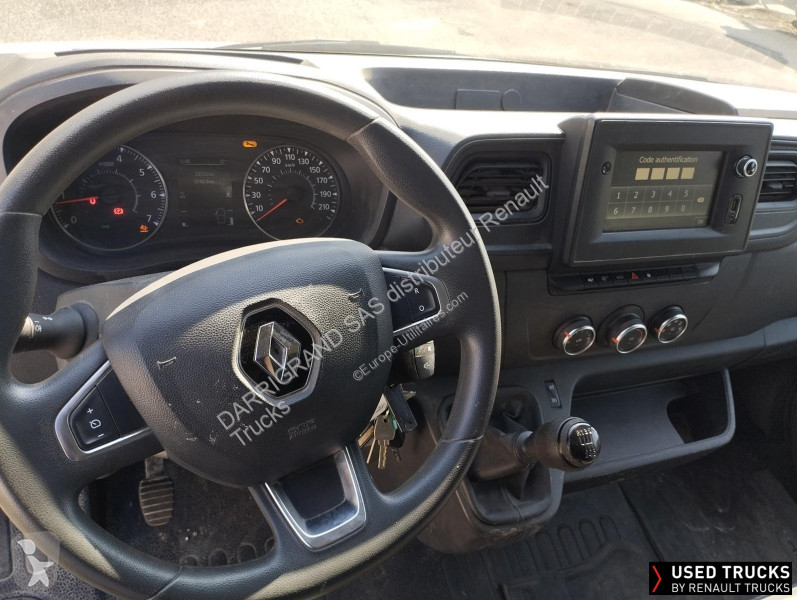 Samochód dostawczy Renault