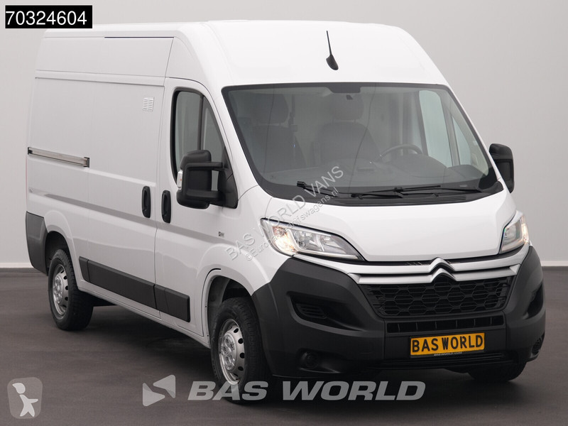 Véhicule utilitaire Citroën 140pk L2H2 Navi...