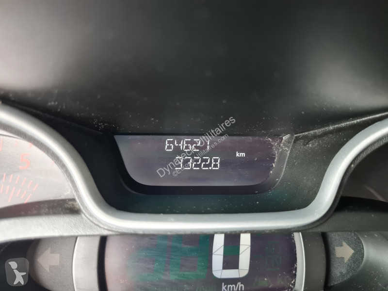 Véhicule utilitaire Renault TRAFIC III FG L1H1...