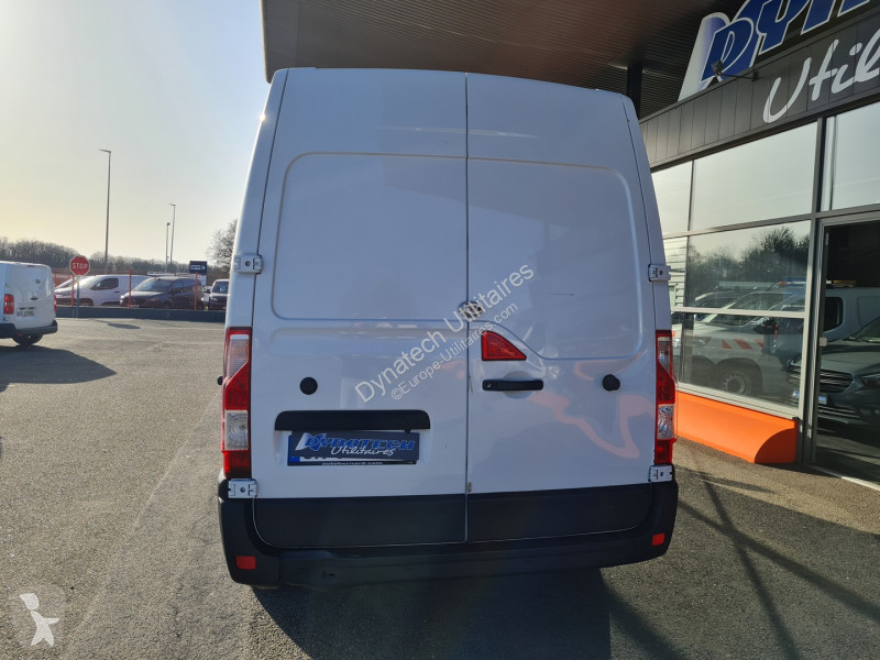 Véhicule utilitaire Renault MASTER III FG F3300...