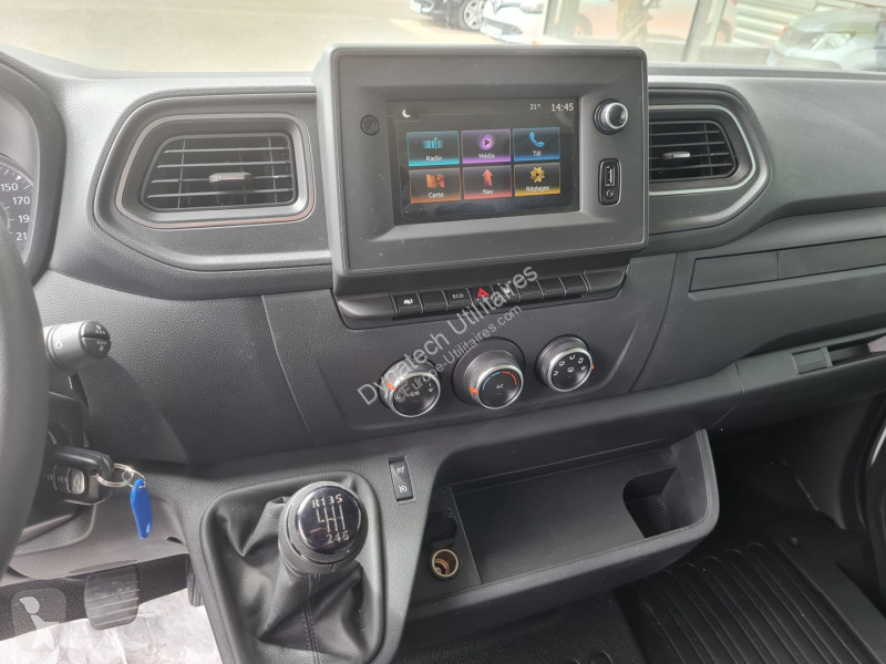 Véhicule utilitaire Renault MASTER III FG F3500...