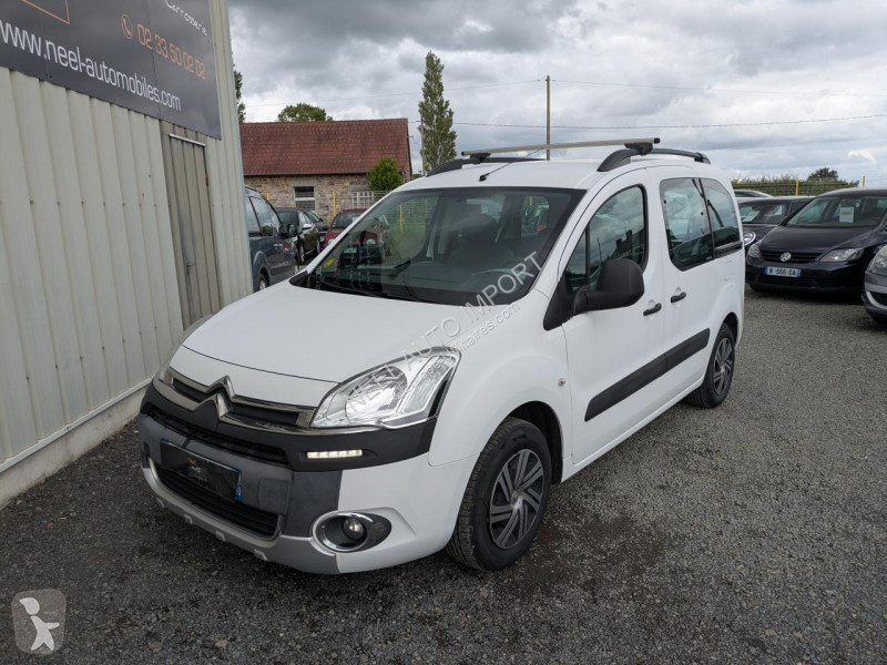 Véhicule utilitaire Citroën BERLINGO II...