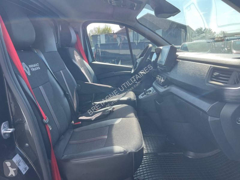 Véhicule utilitaire Renault TRAFIC III FG NEUF:...