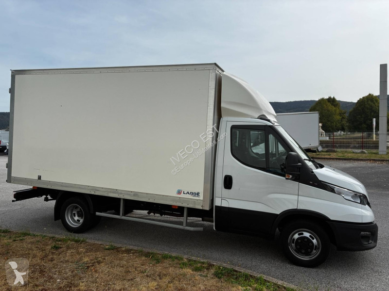 Коммерческий автомобиль Iveco CCb 35C16H 3.0 -...