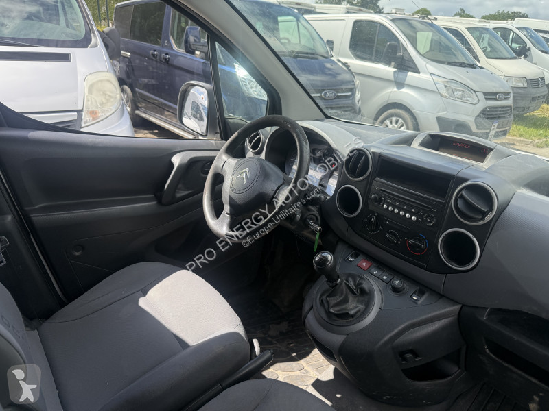 Véhicule utilitaire Citroën BERLINGO 20 L1...