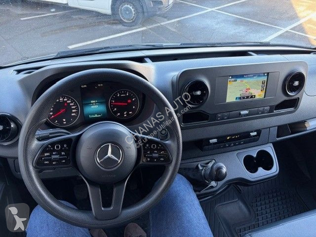 عربة نفعية Mercedes