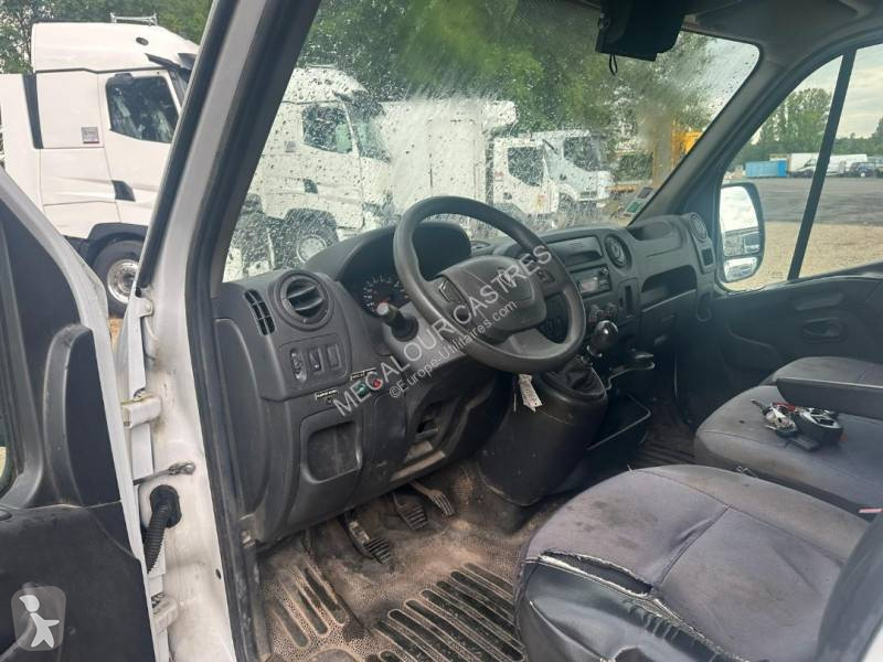 Samochód dostawczy Renault