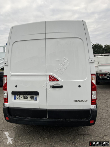 عربة نفعية Renault