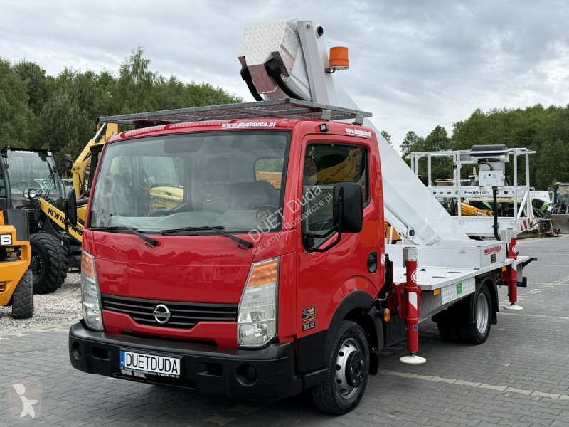 Furgoneta Nissan