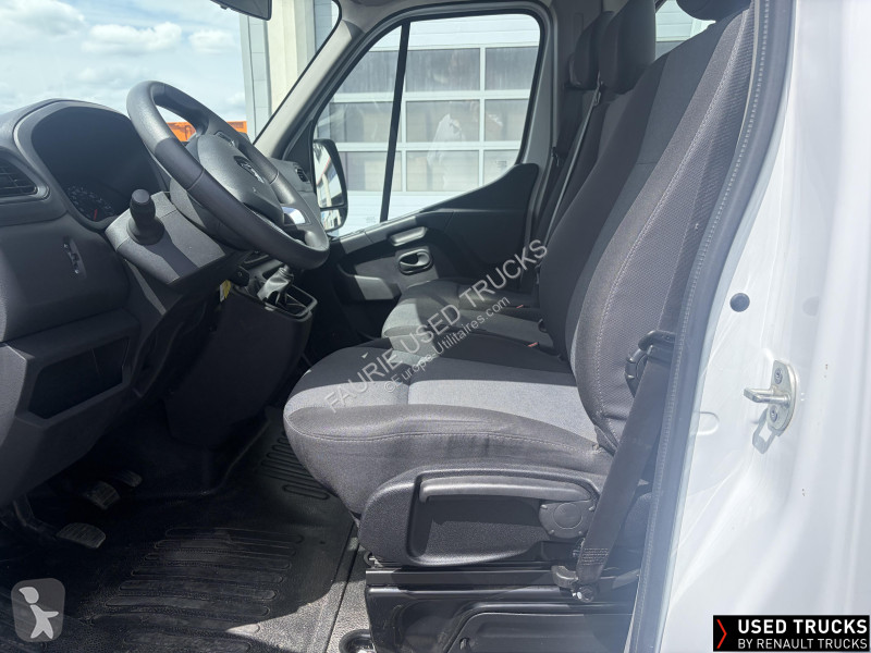 Samochód dostawczy Renault