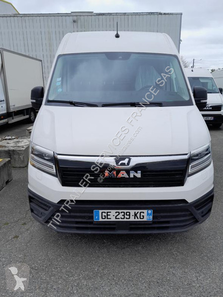 عربة نفعية MAN  Vehicle Light 4x2 - e Van standard