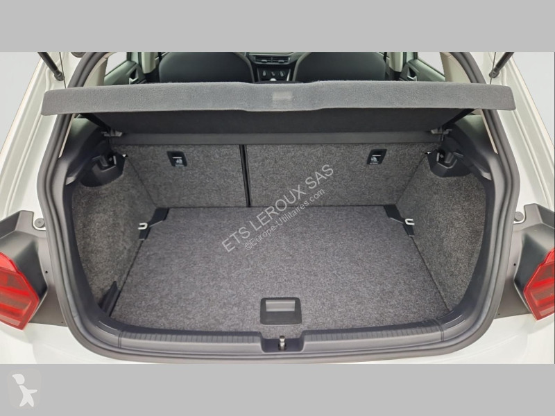عربة نفعية Volkswagen POLO