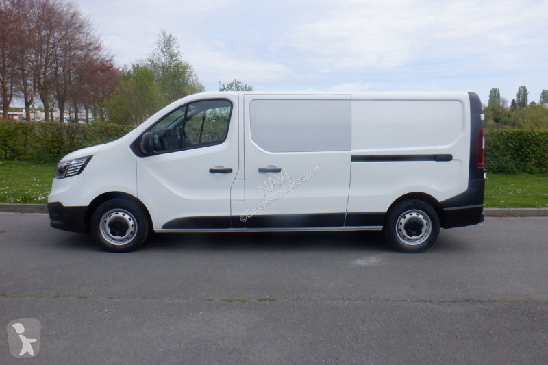 Furgoneta Renault TRAFIC III FG 2.0 BLUE DCI...