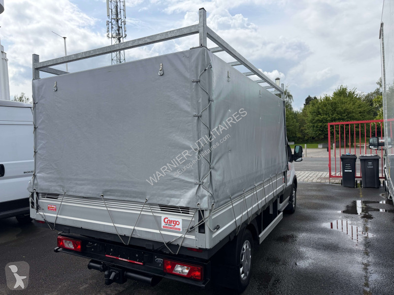 Véhicule utilitaire Ford