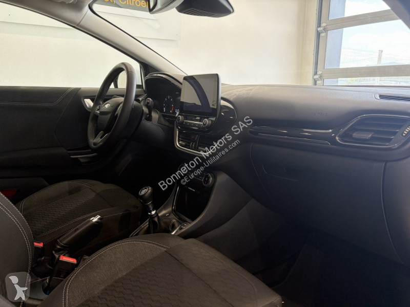عربة نفعية Ford PUMA 1.5 EcoBlue 120 ch ST-LINE