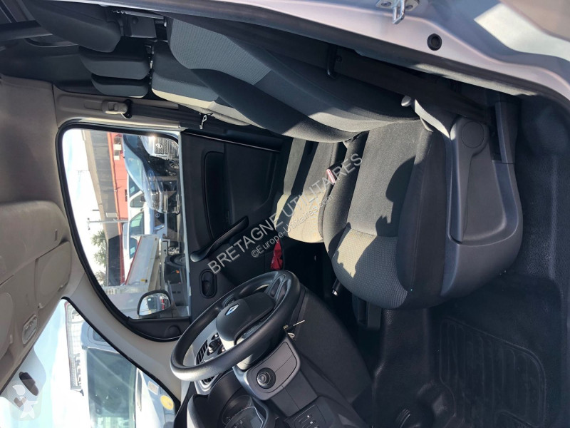 Véhicule utilitaire Renault KANGOO II EXPRESS...