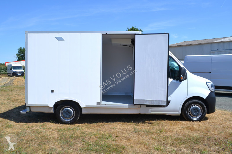 Véhicule utilitaire Renault RENAULT MASTER III...