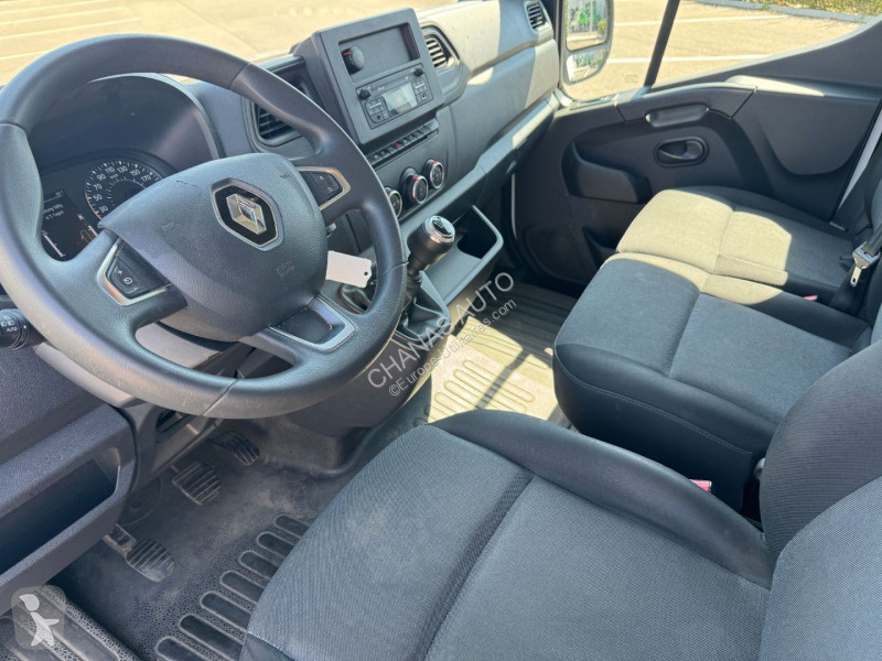عربة نفعية Renault L2H2 2.3 dCi 145 9PL 9 places