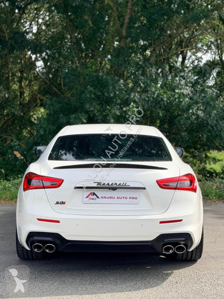 Samochód dostawczy Maserati 3.0 V6 275ch Diesel...