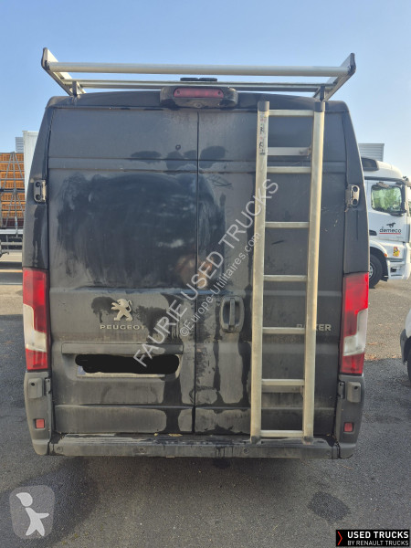 عربة نفعية Peugeot