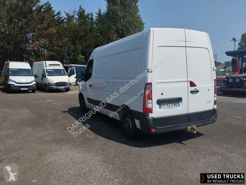 Samochód dostawczy Renault