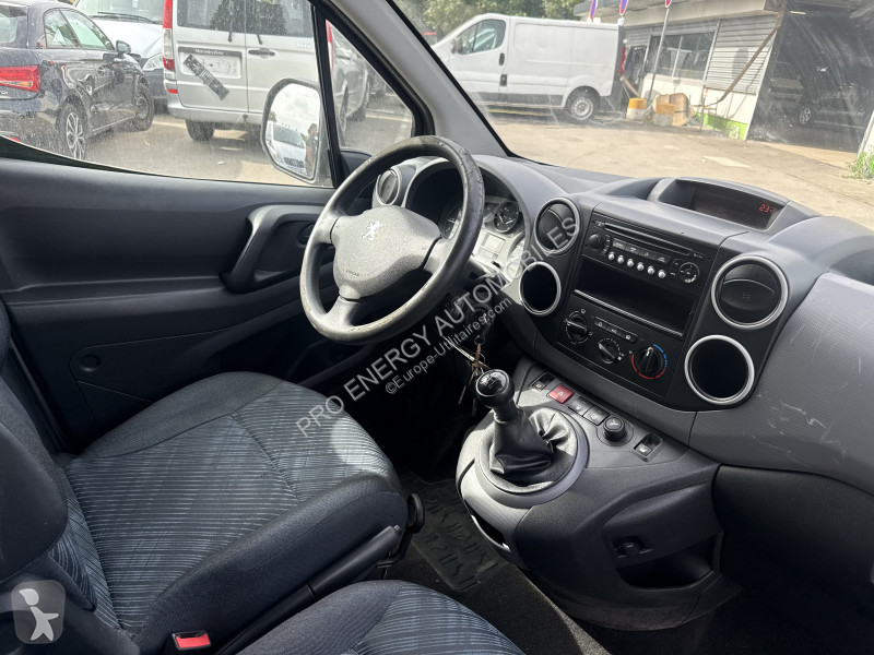 Véhicule utilitaire Peugeot PARTNER 121 L2...