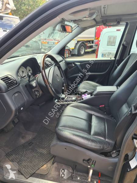Furgoneta Mercedes