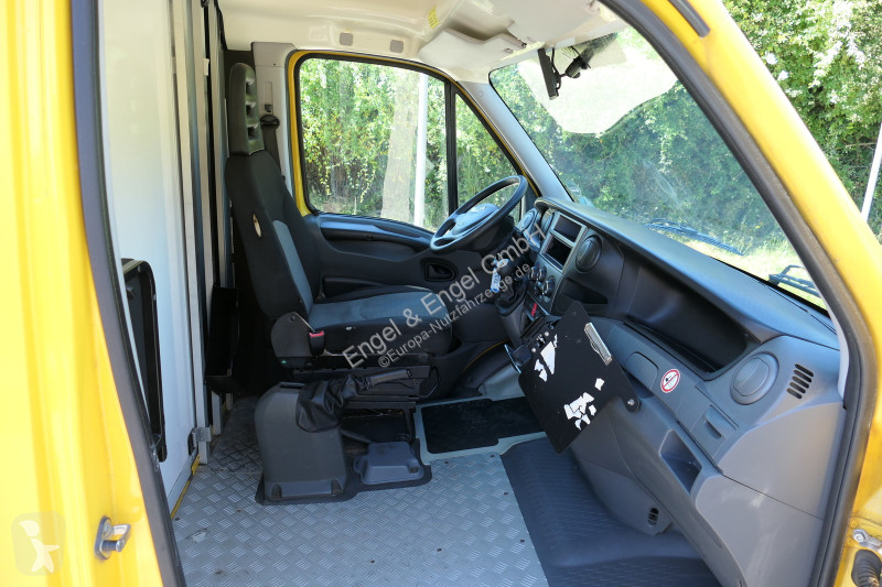 Iveco Daily 35 S11 C30C AUTOMATIK KAMERA Regale...