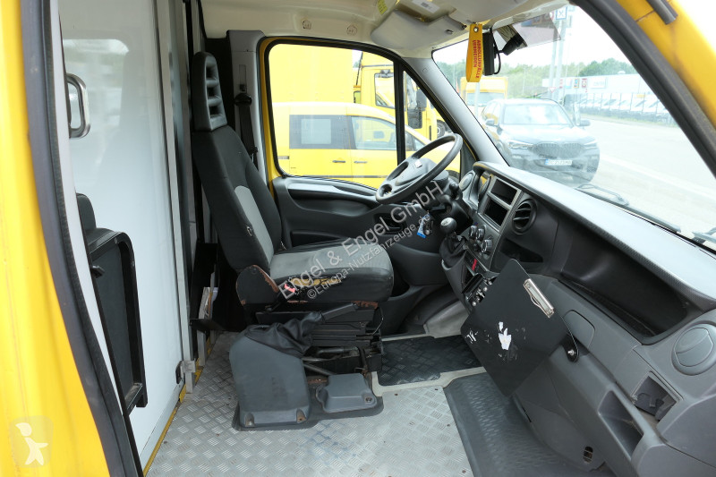 Iveco Daily 35 S11 C30C AUTOMATIK KAMERA Regale...