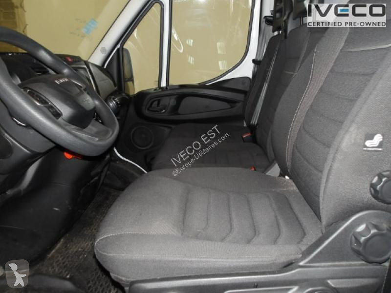 Véhicule utilitaire Iveco CCb 35C16H 3.0L...