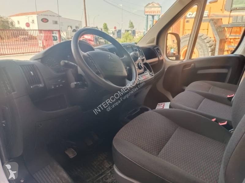 Furgoneta Peugeot