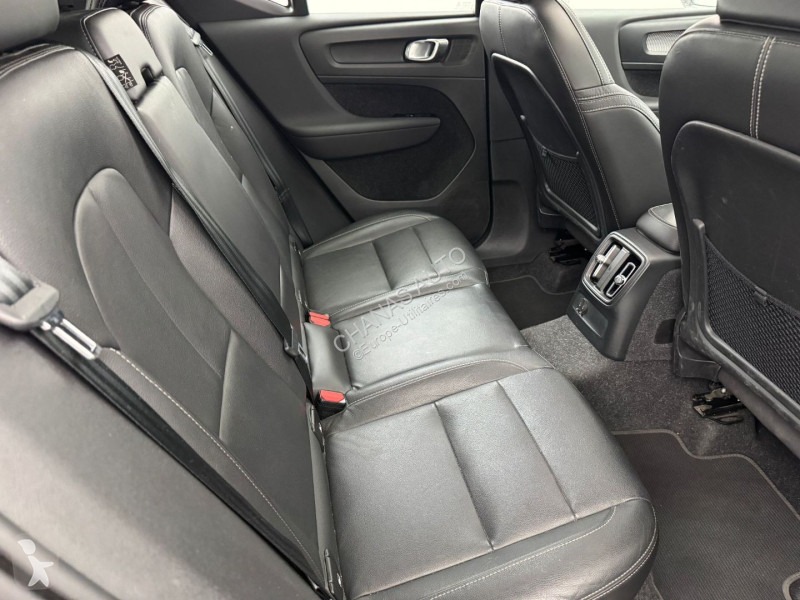 Samochód dostawczy Volvo T5 Recharge 180+82...