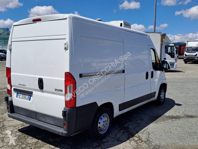 عربة نفعية Peugeot BOXER