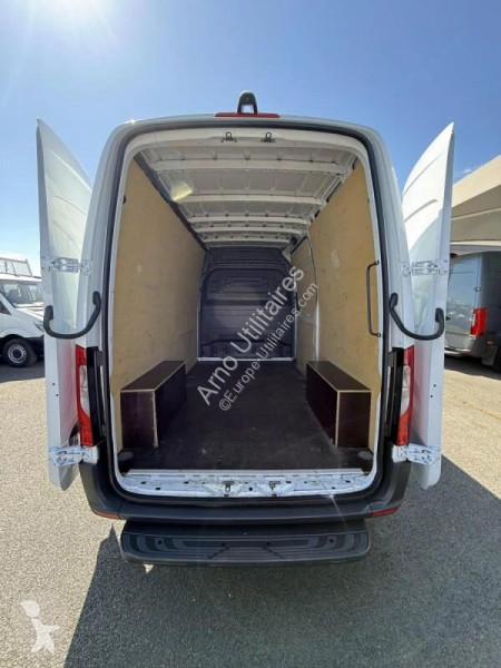 Véhicule utilitaire Mercedes