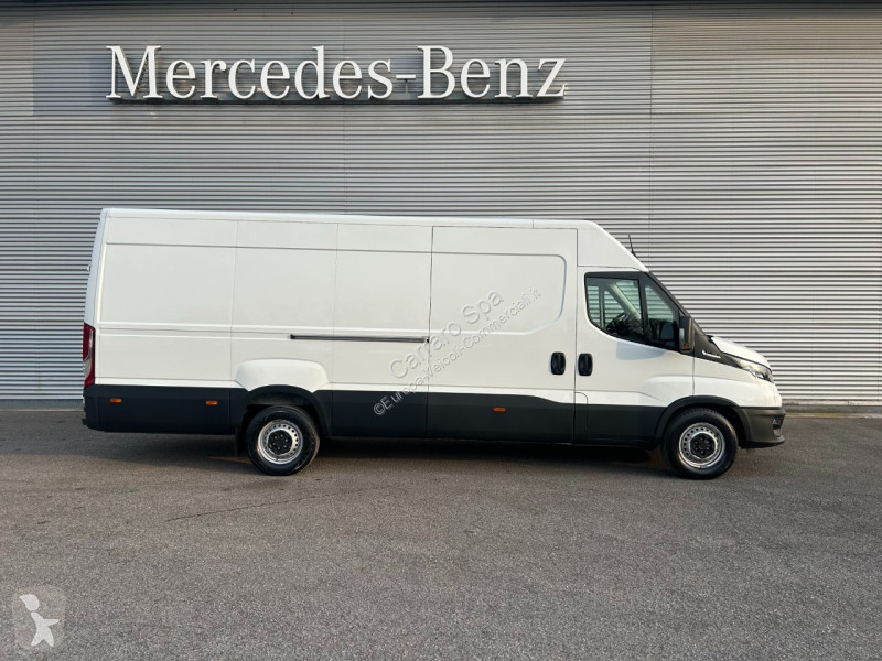 Furgoneta Iveco V