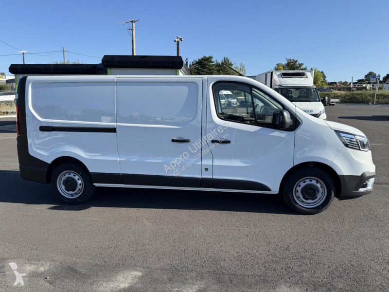 Véhicule utilitaire Renault TRAFIC L2H1 170CH...