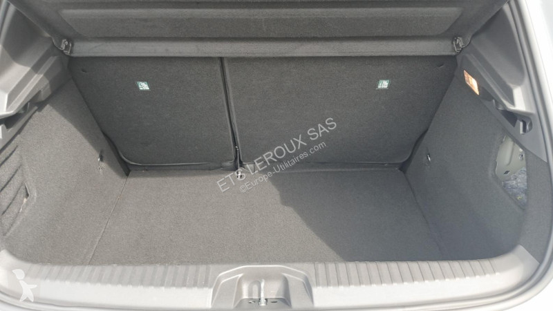 Véhicule utilitaire Renault CLIO V