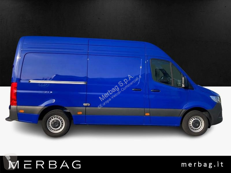 Furgoneta Mercedes
