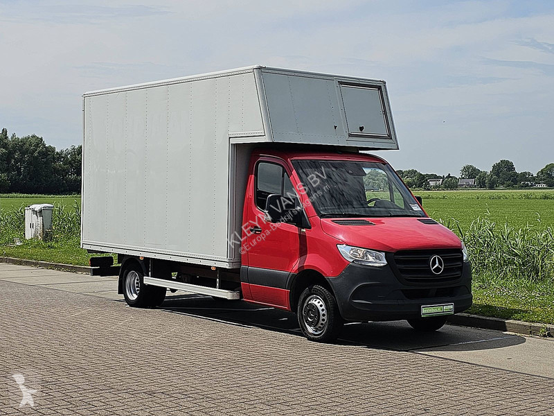 Véhicule utilitaire Mercedes 515 Bakwagen LWB...