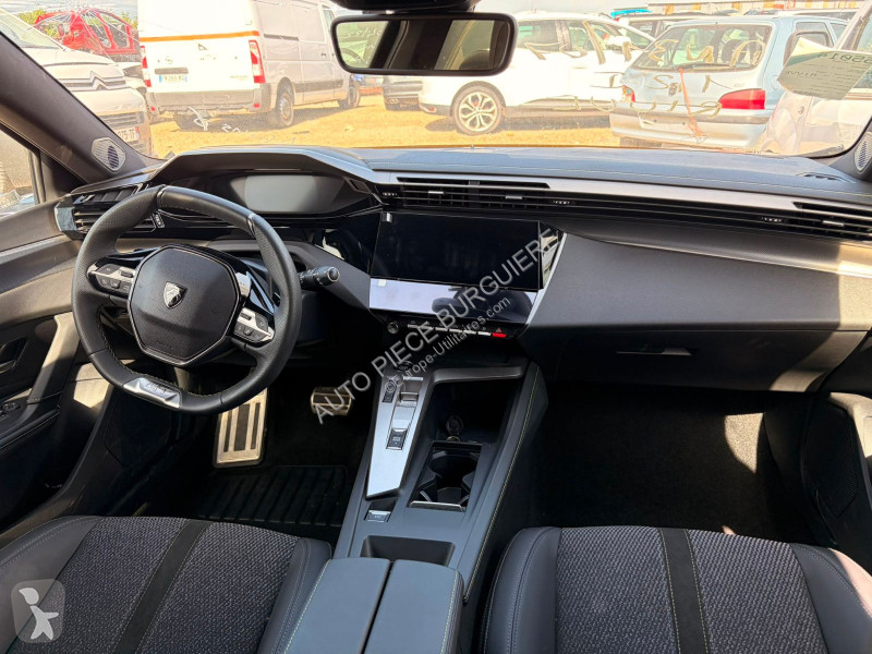 Samochód dostawczy Peugeot III 1.2 PureTech 136...